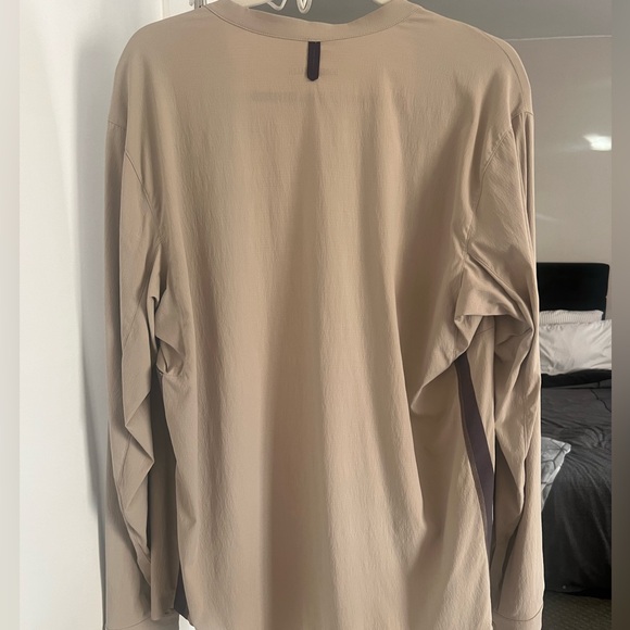 Lululemon x Robert Geller “Travel Shirt”/ button up - Picture 3 of 3